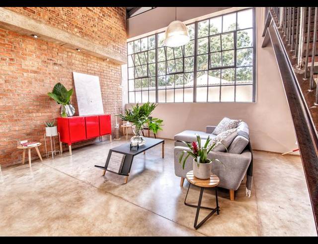 2 BEDROOM PROPERTY TO RENT IN BRAAMFONTEIN